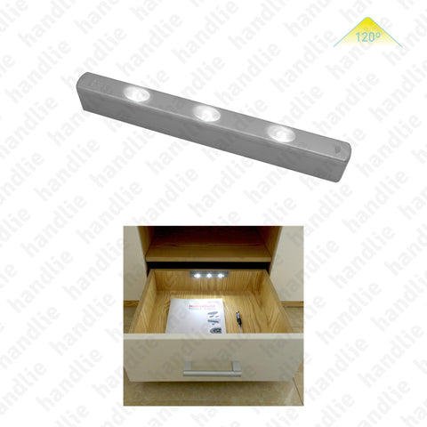 IL.370 - Perfis com LED a bateria