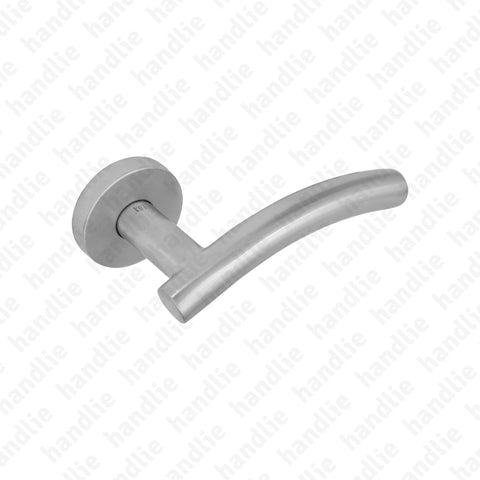 P.IN.8105 - Par puxador - Inox